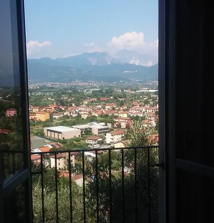 Hostel Ameglia *