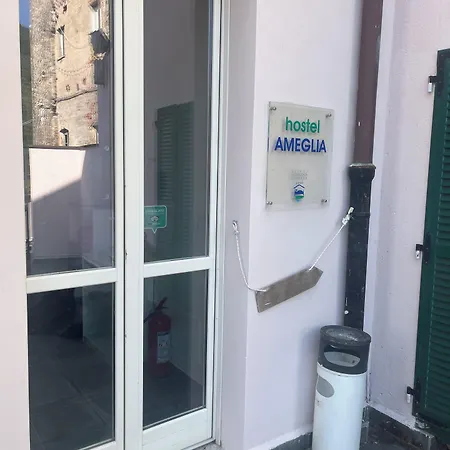 Hostel Hostel Ameglia *