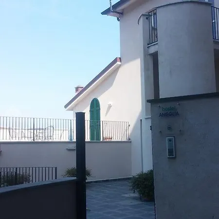 Hostel Hostel Ameglia