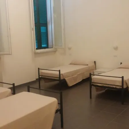 Hostel Ameglia Hostel *