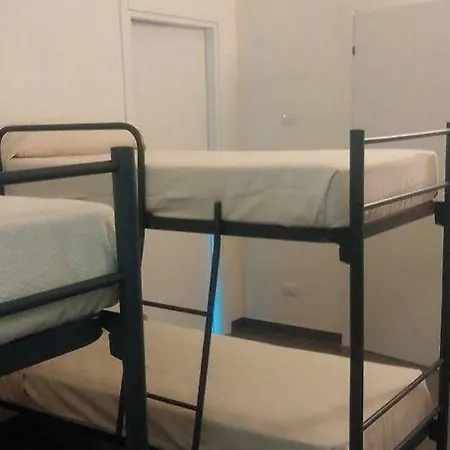 Hostel Ameglia